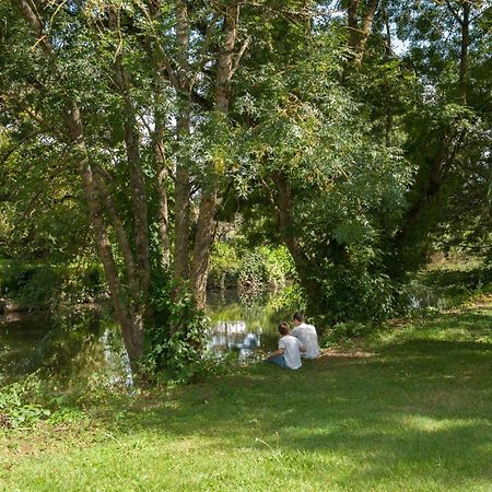 Le Jardin De La Reyssouze Bed & Breakfast Gorrevod Exterior photo