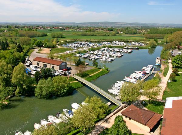 Le Jardin De La Reyssouze Bed & Breakfast Gorrevod Exterior photo